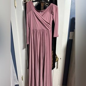 Customs maternity dress